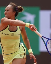 WTA1000罗马站-郑钦文2-0横扫布克沙晋级32强